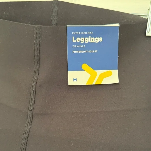 Old Navy Classic Black Leggings - Picture 2 of 2